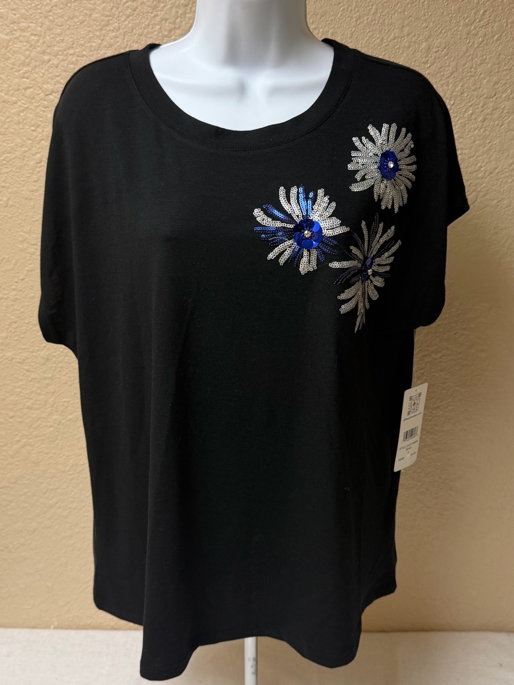 4/$20 89th & Madison Black Short-Sleeve Top with Blue and Silver Sequin Flowers